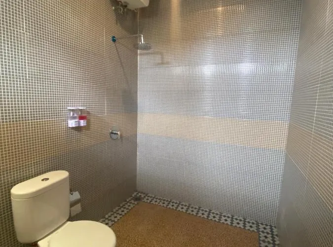 Diver's Cafe Guest house 2*